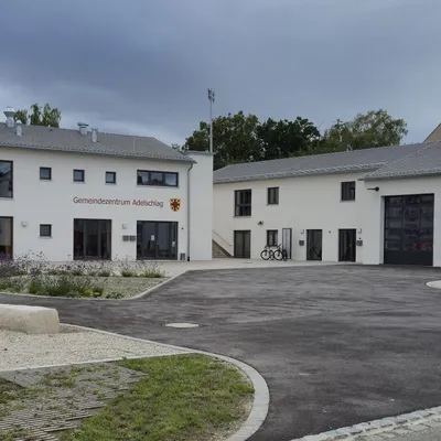 Gemeindezentrum Adelschlag.jpg